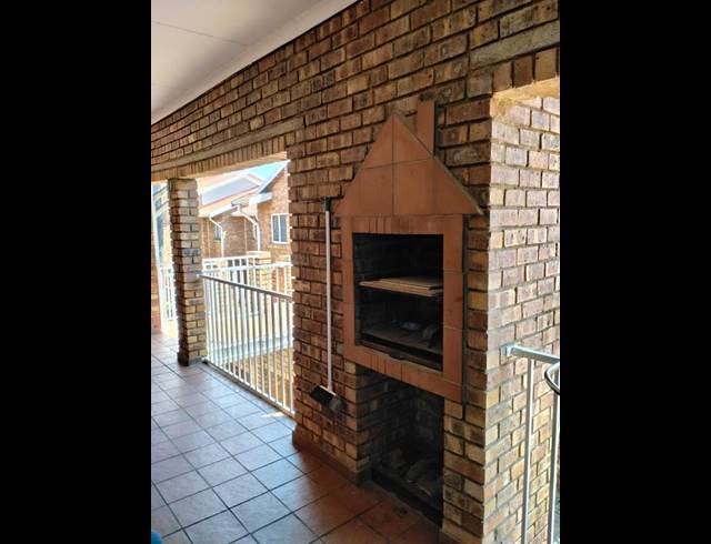 3 BEDROOM APARTMENT FOR SALE IN EASTLEIGH